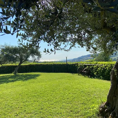 Beautiful Tent In With Private Terrace Сasa de vacaciones Massignano